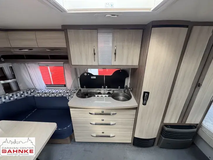 Fahrzeugbild Hobby De Luxe 540 UL Mover*Fahrradträger*Sat-Anlage #8