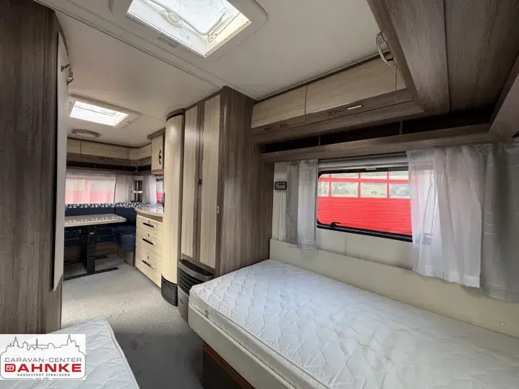 Fahrzeugbild Hobby De Luxe 540 UL Mover*Fahrradträger*Sat-Anlage #14