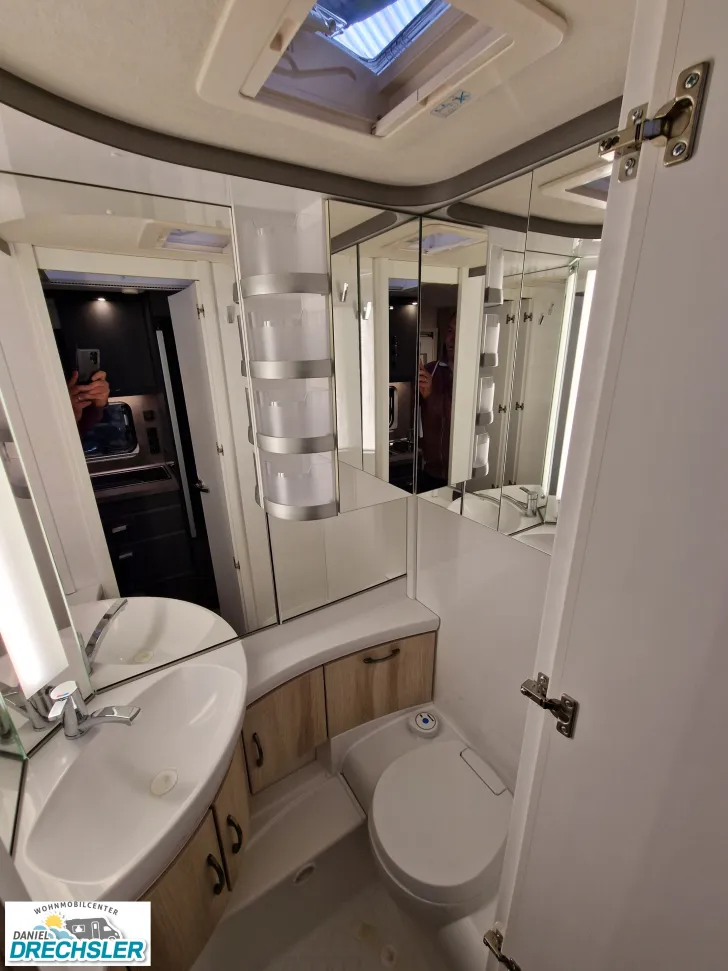 Fahrzeugbild Hobby De Luxe 495 UL Modell 2026 #8