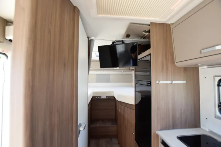 Fahrzeugbild Carado T448 pro+ *Hubbett* #18