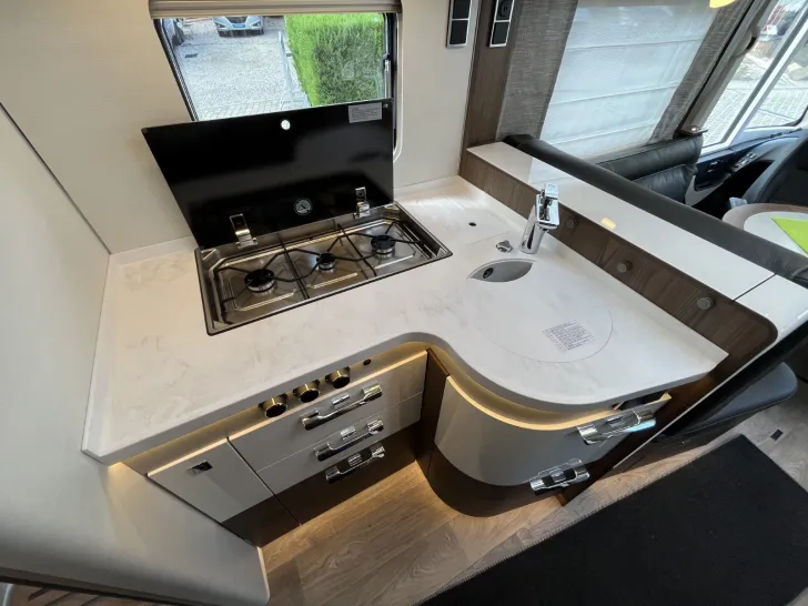 Fahrzeugbild Hymer B-ML I 780 *Hubstützen*Arktis*Autarkie*Klima* #17