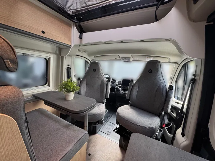 Fahrzeugbild Sunlight Camper Van Cliff 540 Schlafdach #9