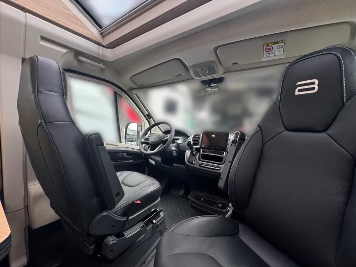 Fahrzeugbild Bürstner Signature SFT 7.0 Lithiumbatterie*3,65t*Markise #6