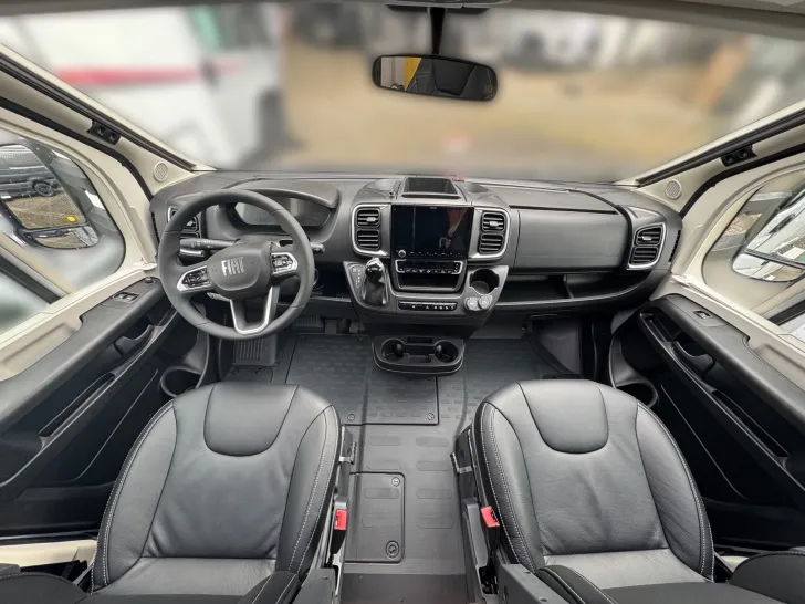 Fahrzeugbild Bürstner Signature SFT 7.0 Lithiumbatterie*3,65t*Markise #5