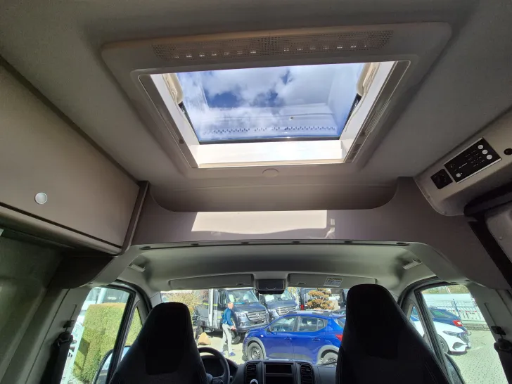 Fahrzeugbild Carado CV540 Entry *90L-Tank*Vorber.RFK* #34