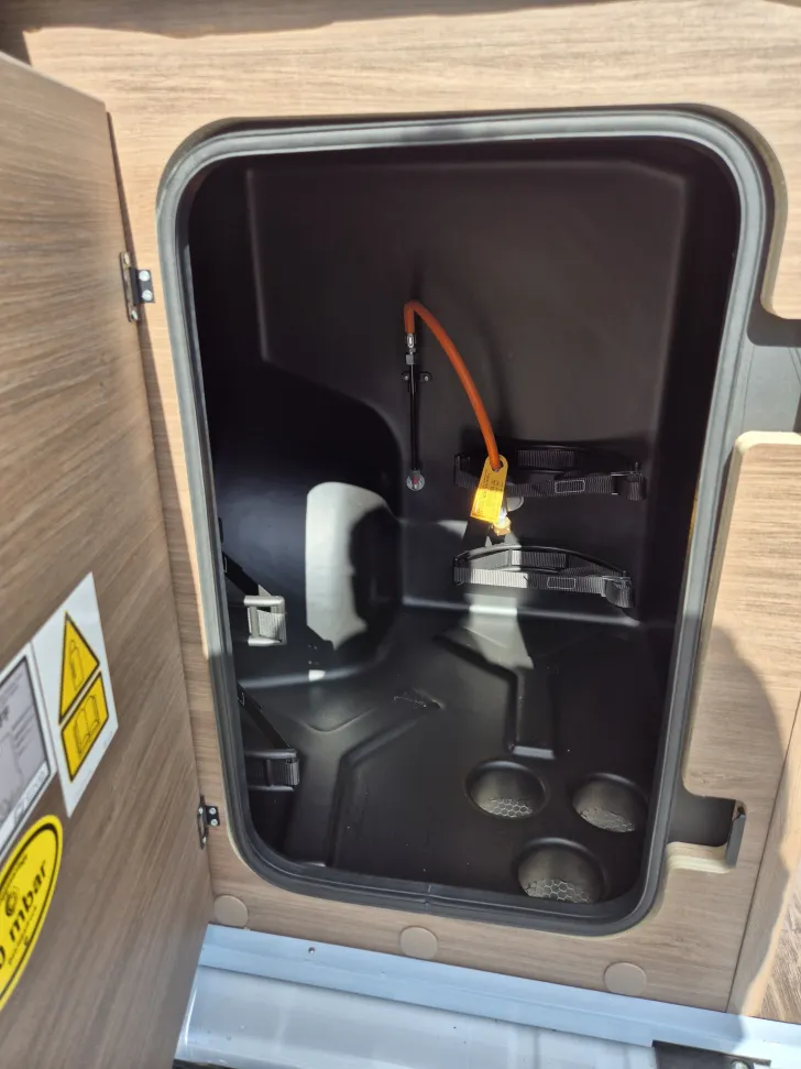 Fahrzeugbild Carado CV540 Entry *90L-Tank*Vorber.RFK* #39