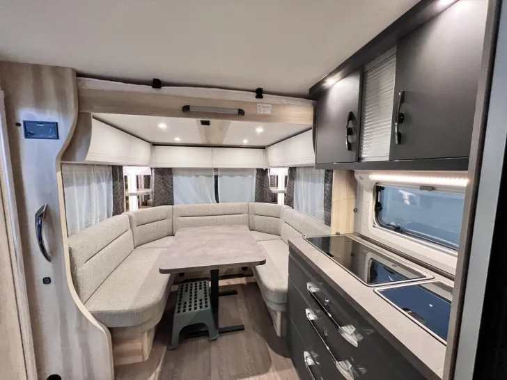 Fahrzeugbild Hobby De Luxe 515 UHL - stark reduziert #3