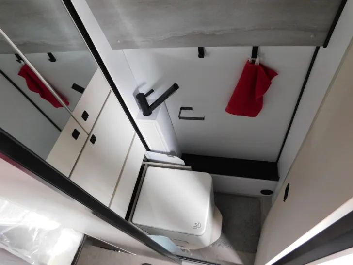 Fahrzeugbild Bürstner Habiton HM 6.0 #8