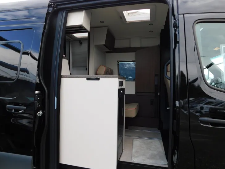 Fahrzeugbild Bürstner Habiton X HMX 6.0 Brandneu, mit Slide-Bath #7