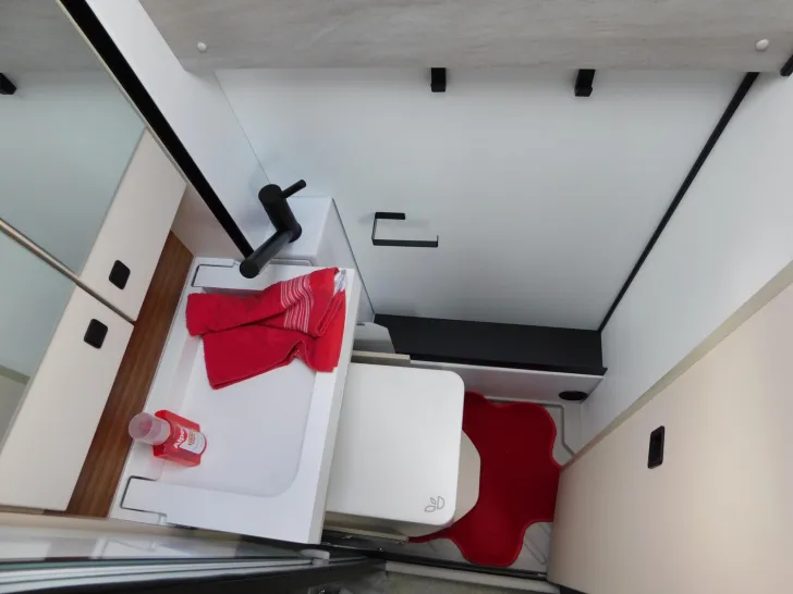 Fahrzeugbild Bürstner Habiton X HMX 6.0 Brandneu, mit Slide-Bath #11