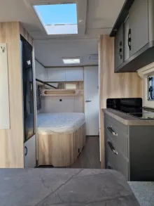 Fahrzeugbild Hobby De Luxe 495 WFB - stark reduziert #3