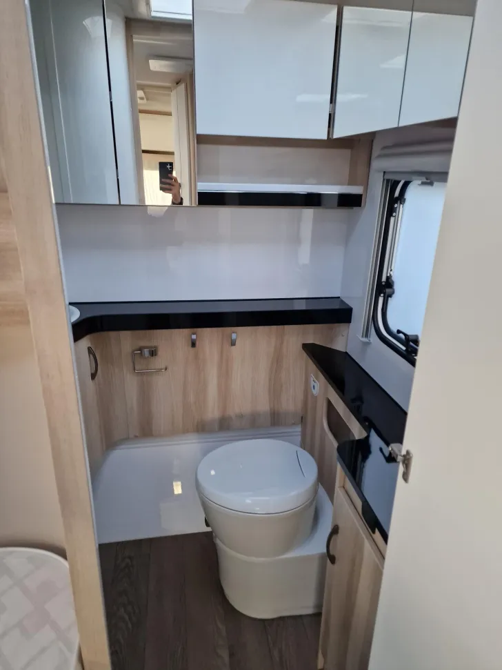 Fahrzeugbild Hobby De Luxe 495 WFB - stark reduziert #10