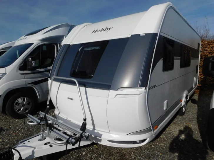 Fahrzeugbild Hobby De Luxe 490 KMF Verfügbar ab November 2026 #4