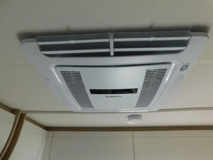 Fahrzeugbild Hobby De Luxe 490 KMF Verfügbar ab November 2026 #14