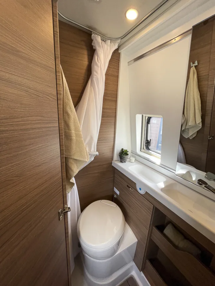 Fahrzeugbild Knaus BOXLIFE 600 MQ *Navi*Kamera*Aufstelldach* #34