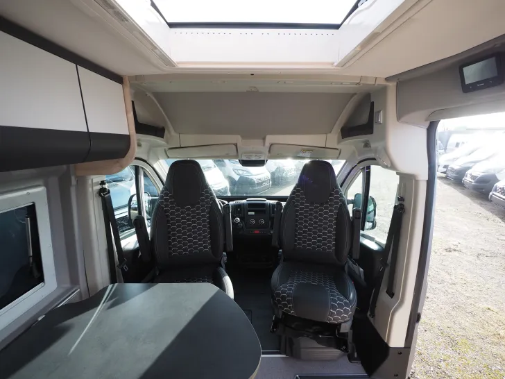 Fahrzeugbild Clever Celebration, Ambilight, Designpaket, Isofix, etc #8