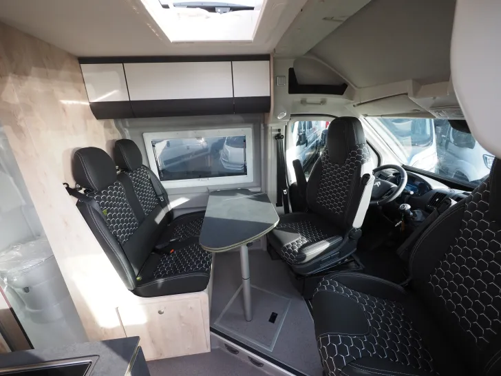 Fahrzeugbild Clever Celebration, Ambilight, Designpaket, Isofix, etc #10