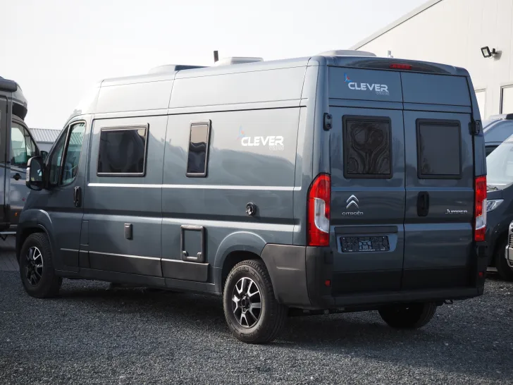 Fahrzeugbild Clever Celebration, Schwenkbad, D+E Heizung, 3. Bett #3