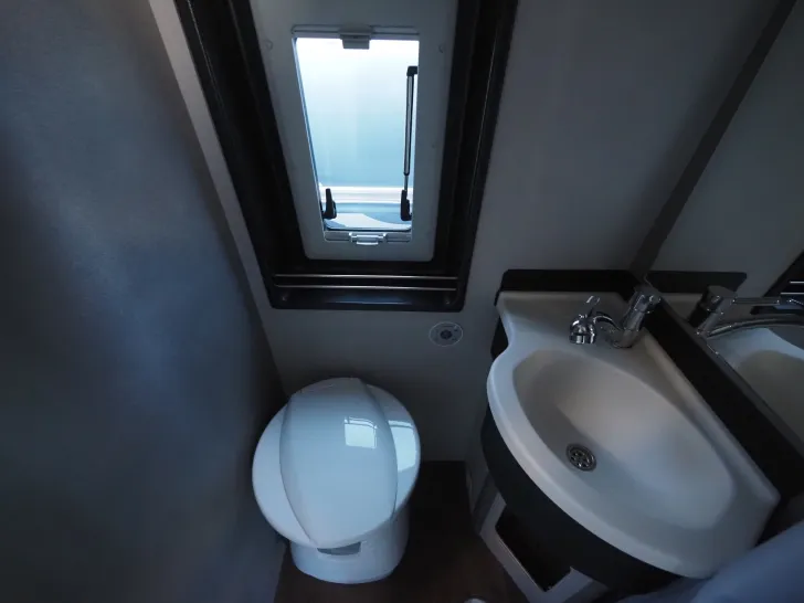 Fahrzeugbild Pössl Summit Shine 640 R, Doppelbank, Isofix uvm. #18