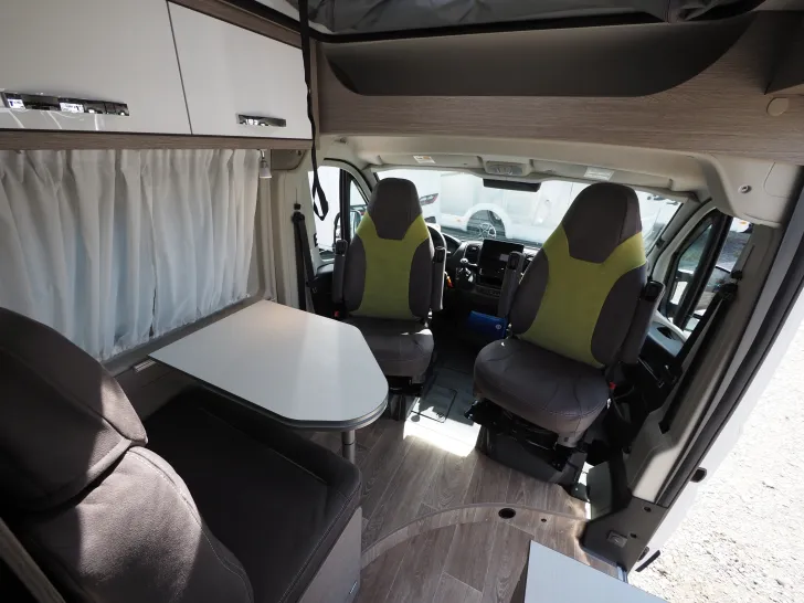 Fahrzeugbild Pössl 2Win RS Plus, Aufstelldach, Lounge & Easy Dr. #7