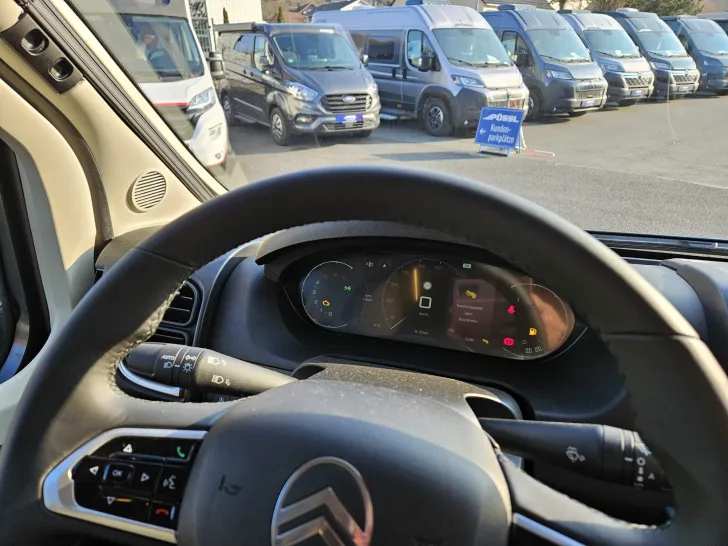 Fahrzeugbild Pössl Roadcruiser Revolution, Winter & Safetypaket #9