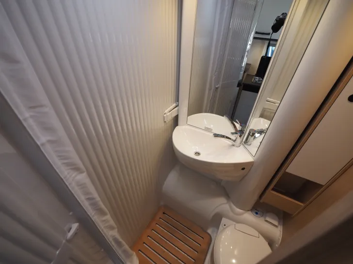 Fahrzeugbild Sunlight V 66 Adventure Edition, 2026, Perf.Grey, Aktion! #14