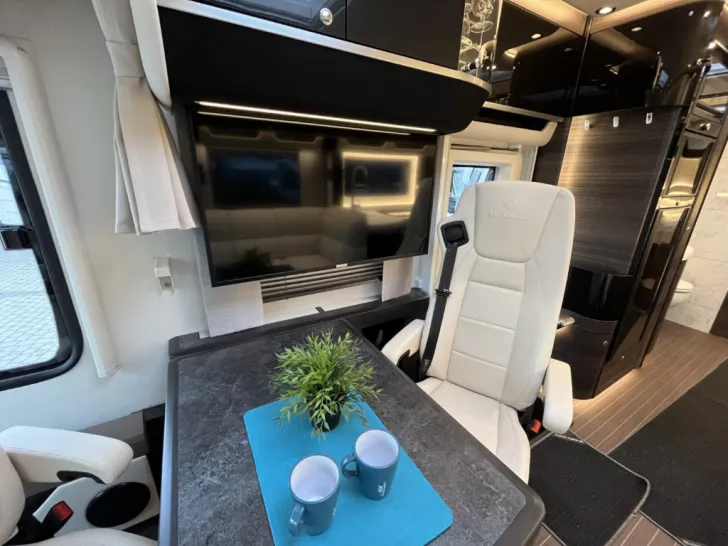 Fahrzeugbild Concorde CHARISMA 860 LI *Barvariante*Lithium*Solar* #14