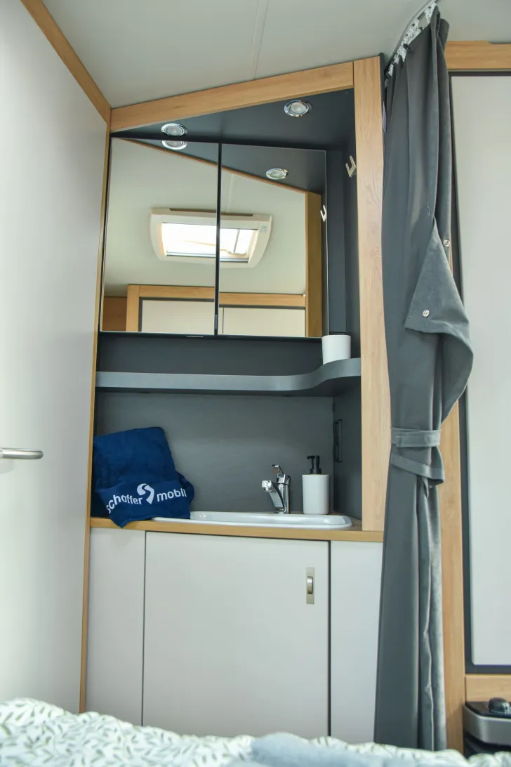 Fahrzeugbild Knaus SPORT 450 FU *Ambientebel.*Duschausbau* #19