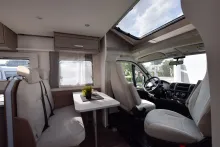 Fahrzeugbild Carado T338 *Hubbett*Faltverdunkelung* #11