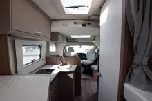 Fahrzeugbild Carado T338 *Hubbett*Faltverdunkelung* #22