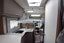 Fahrzeugbild Carado T338 *Hubbett*Faltverdunkelung* #23