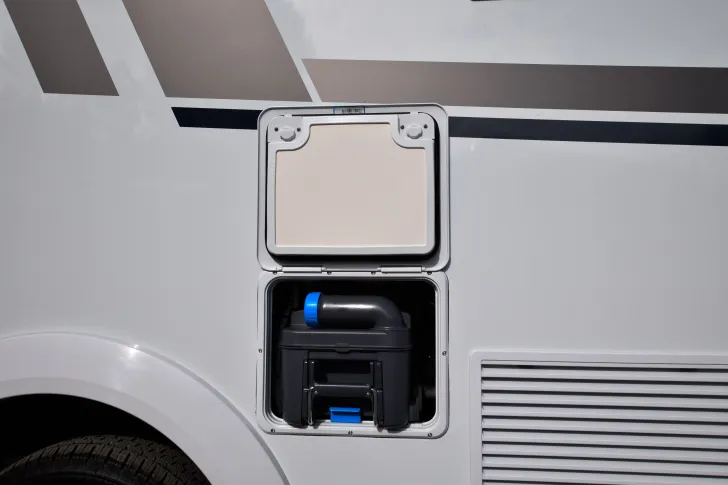 Fahrzeugbild Carado T338 *Hubbett*Faltverdunkelung* #29