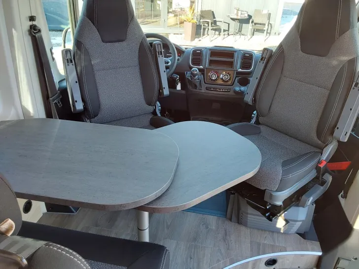 Fahrzeugbild Sunlight Cliff 600 Verfügbar ab November 2026 #12