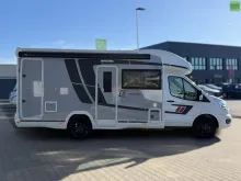 Fahrzeugbild Challenger Teilintegriert Graphite Edition 240 Arctic Drive #3