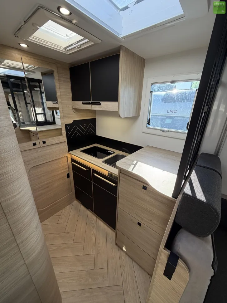 Fahrzeugbild Challenger Teilintegriert Graphite Edition 240 Arctic Drive #14