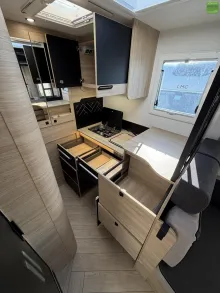 Fahrzeugbild Challenger Teilintegriert Graphite Edition 240 Arctic Drive #15