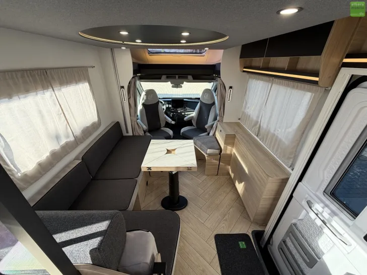 Fahrzeugbild Challenger Teilintegriert Graphite Edition 240 Arctic Drive #17