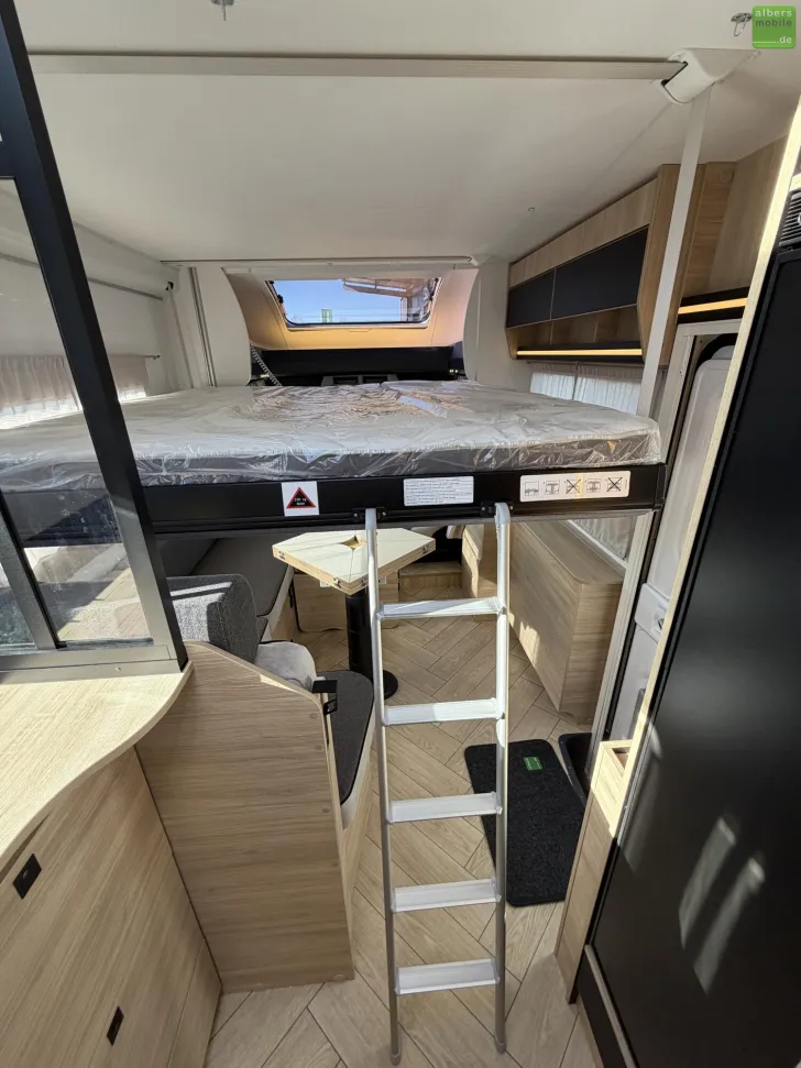 Fahrzeugbild Challenger Teilintegriert Graphite Edition 240 Arctic Drive #23