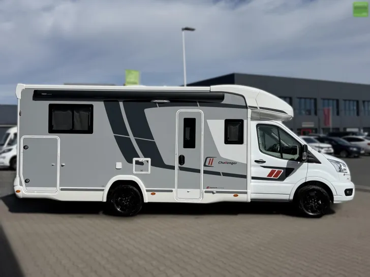 Fahrzeugbild Challenger Teilintegriert Graphite Edition 318 Arctic Drive #3