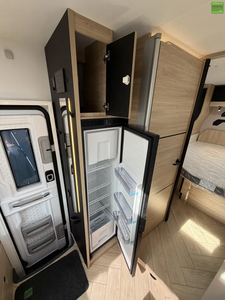 Fahrzeugbild Challenger Teilintegriert 318 Graphite Edition Arctic Drive #15