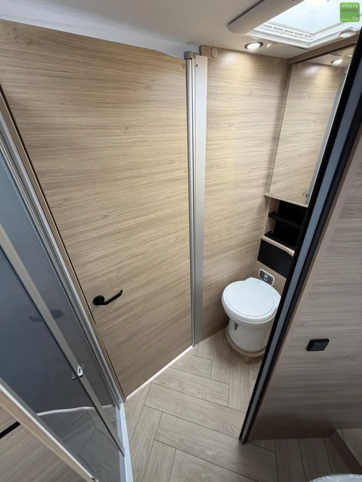 Fahrzeugbild Challenger Teilintegriert 318 Graphite Edition Arctic Drive #21