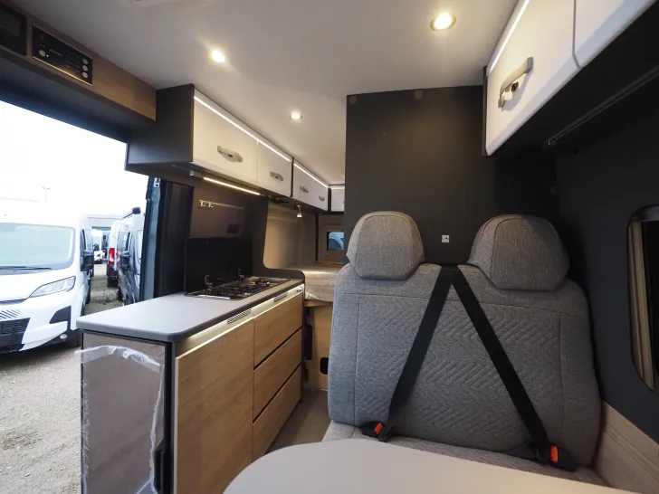 Fahrzeugbild Dethleffs Globetrail 600 DS,Aut.,LED,Mark., 6E Heiz. Duo. #9