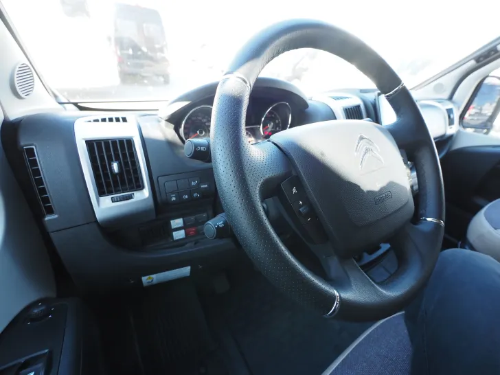 Fahrzeugbild Bürstner Campeo 4x4, Aufstelldach, AT-Reifen, uvm. #6