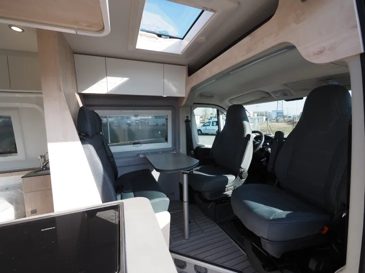 Fahrzeugbild Clever Runner, Tageszulassung #4