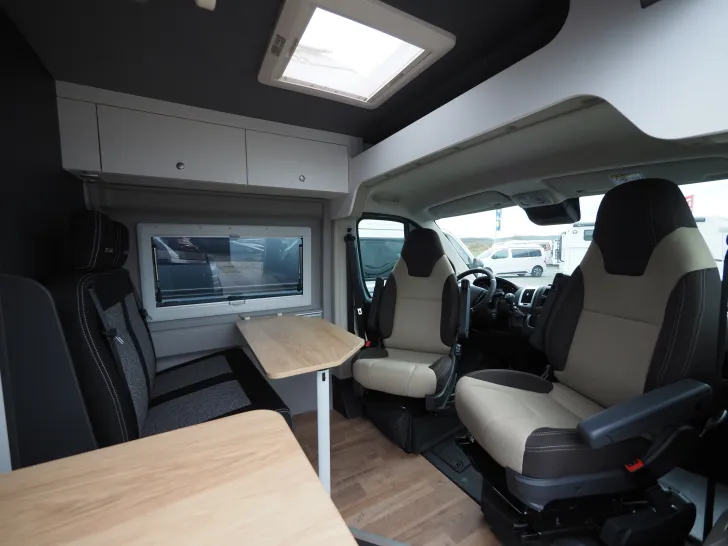 Fahrzeugbild Clever Drive 600, Stylepaket, Abverkaufsaktion ! #5