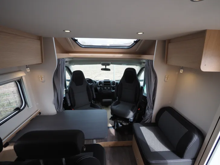 Fahrzeugbild Sunlight TS 67, Automatik, Markise, Faltverdunkelung #5