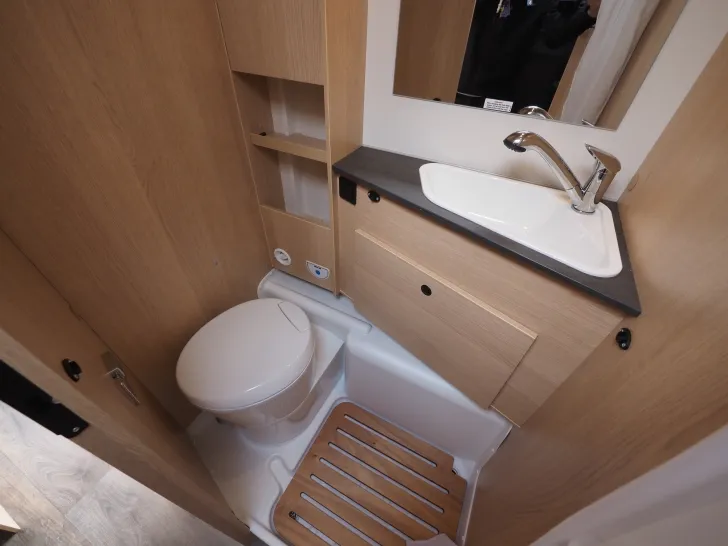 Fahrzeugbild Sunlight TS 67, Automatik, Markise, Faltverdunkelung #16