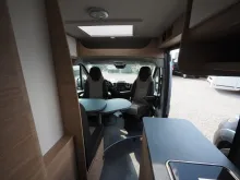 Fahrzeugbild Roadcar R 601, Doppel-Stockbett im Heck, Tageszul. #12