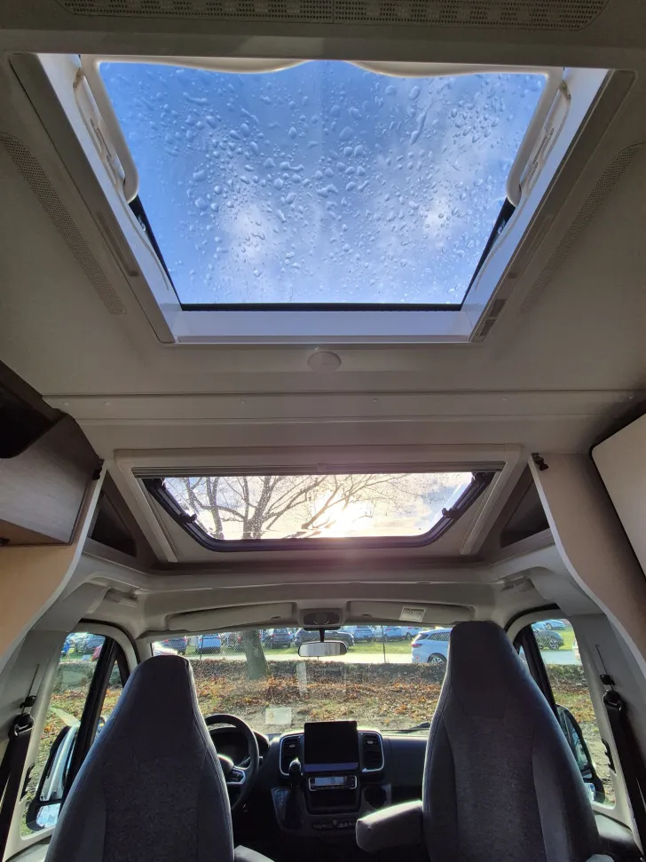 Fahrzeugbild Carado V347 pro+ *Bettenumbau*elektr.Parkbremse* #33