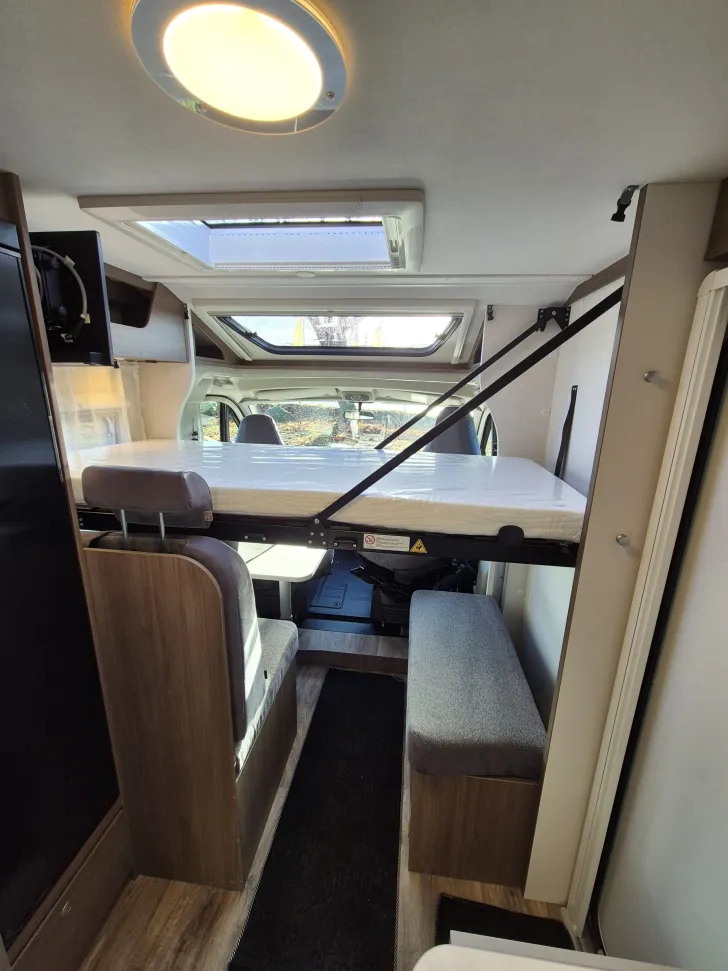 Fahrzeugbild Carado V347 pro+ *Bettenumbau*elektr.Parkbremse* #34